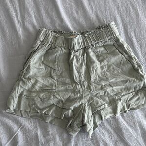 Abercrombie & Fitch High Waist Light Gray Shorts